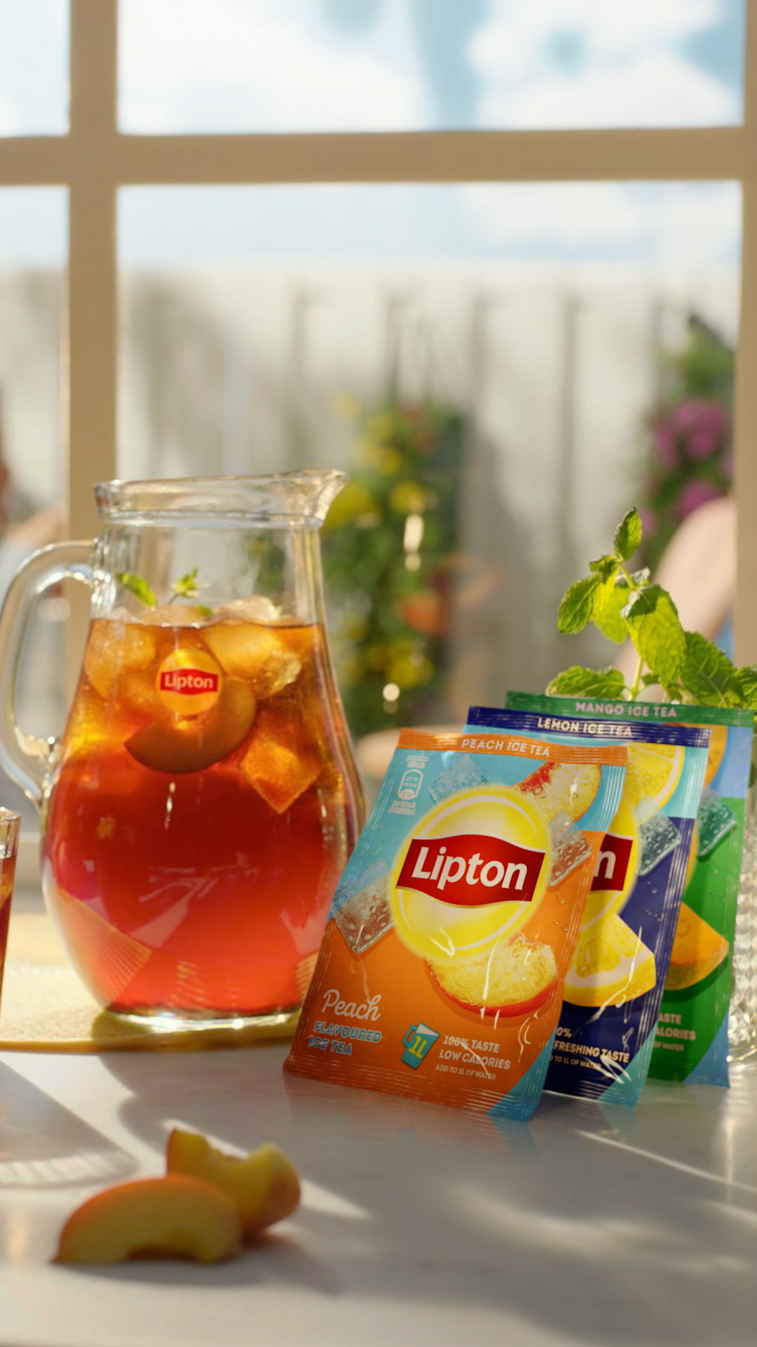 3_ekaterra_lipton-iced-tea-launch_15_v604_online_9x16_1.00_00_14_16.Still001